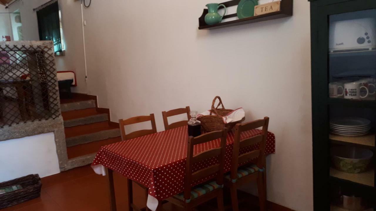 올리베이라데아제메이스 Quintinha De Santiago 빌라 외부 사진